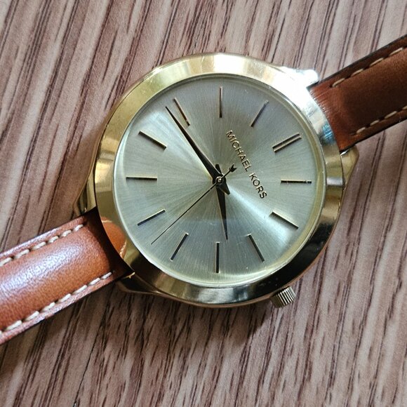 Michael Kors Women Watch Runway Slim MK2256 Gold Dial Brown Leather Strap - Picture 5 of 10